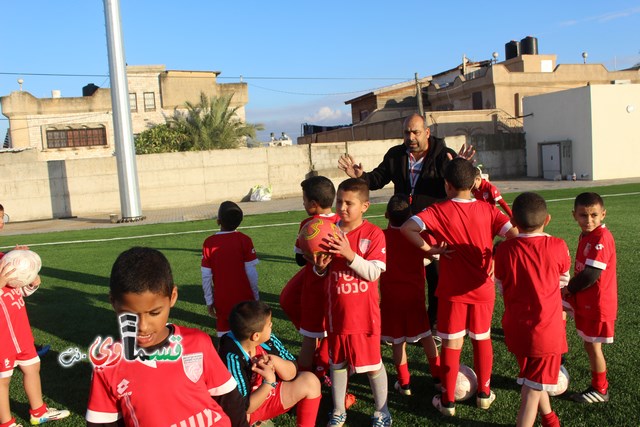 فيديو: قفزوا كالغزلان والفرحة والدموع تغمران شاكرين الرحمن وابو العبد بالحسبان في افتتاح ملعبهم الخضراوان   